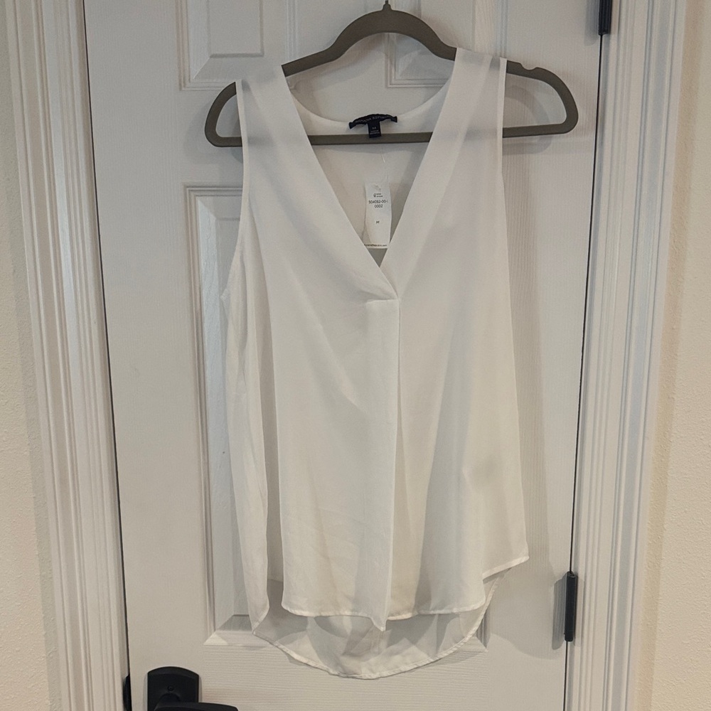 Banana Republic V-Neck White Blouse
